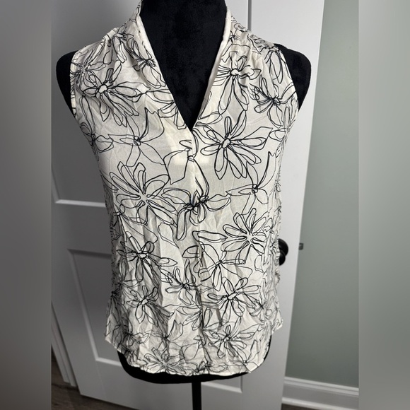 Motf silk Floral abstract Print Sleeveless Top Black and White - Picture 1 of 7